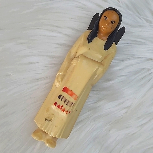 Vintage Plastic Celluloid Native American Woman Baby Papoose Hand Painted Figure - Picture 1 of 12